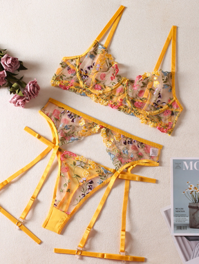 Conjunto Lingerie Floral Cinta Liga Fio Dental
